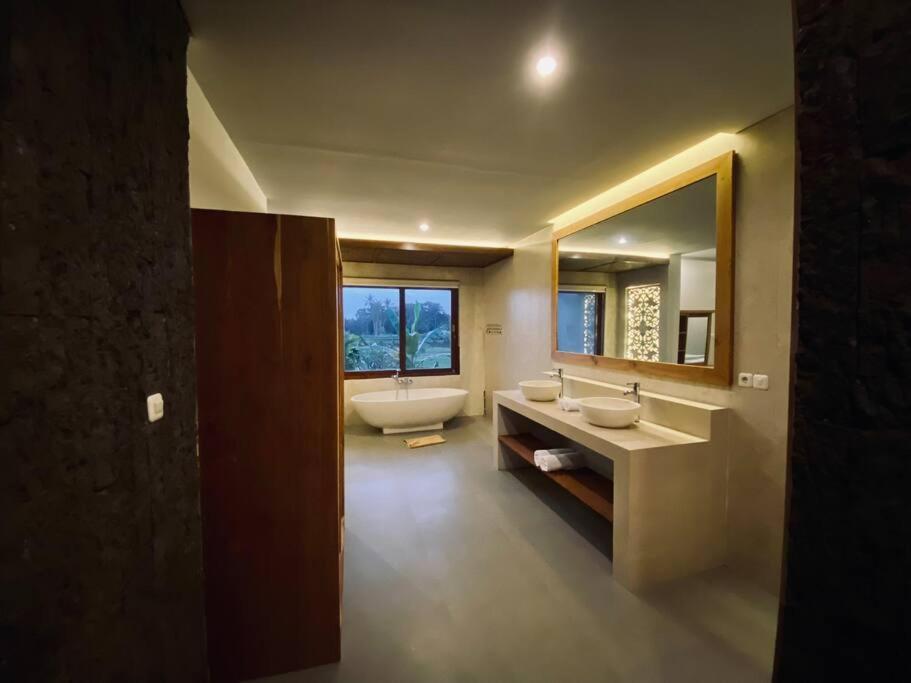 Villa Dewa Dewi 2 Убуд Екстериор снимка